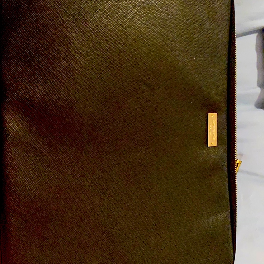 Kate spade 13 inch leather laptop case